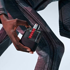 Prada- Luna Rossa Carbon